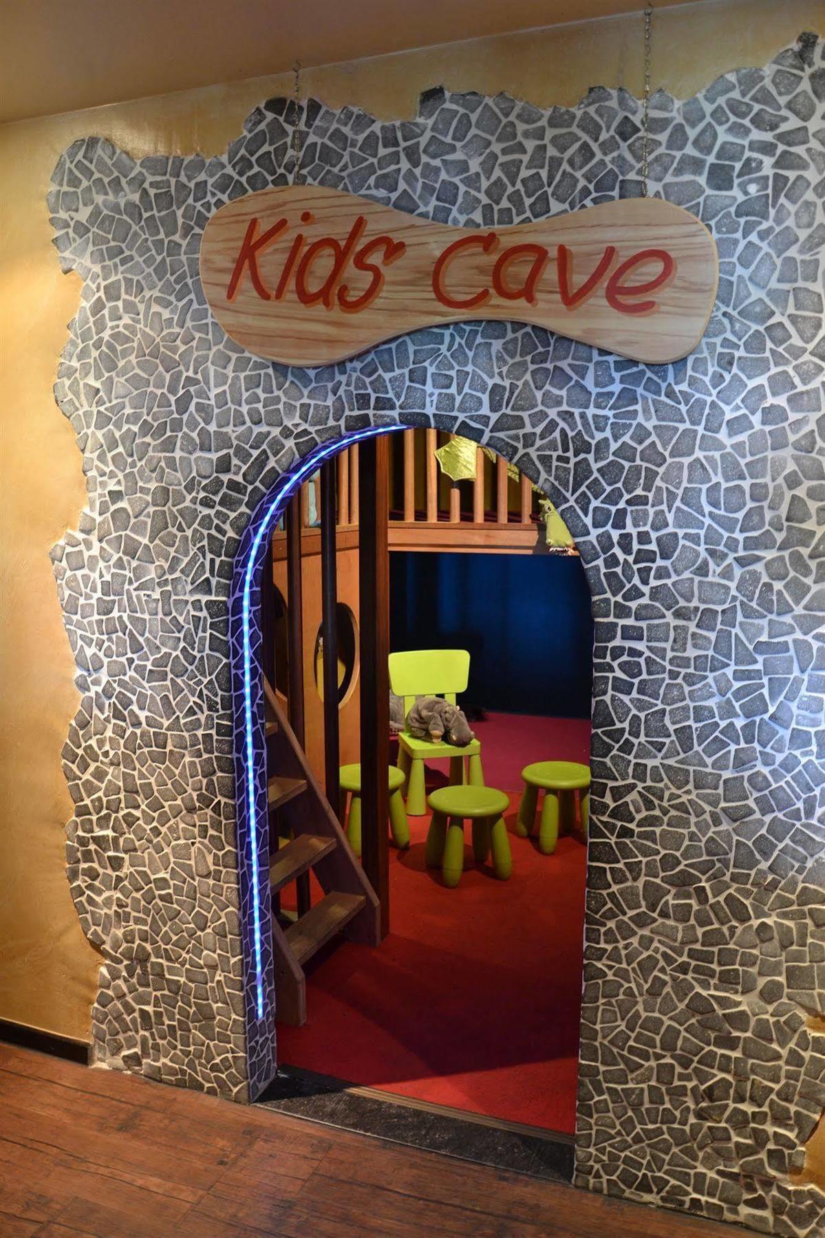 Fletcher Hotel - Restaurant Хейлоо Екстериор снимка